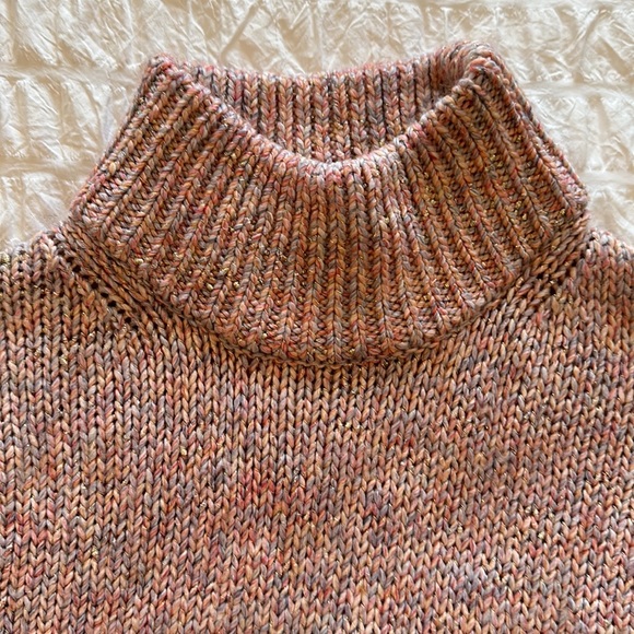Beautiful multi-color sweater with gold threads throughout - Picture 1 of 5